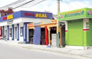 Senadores reducen impuesto a bancas de lotería en proyecto fiscal