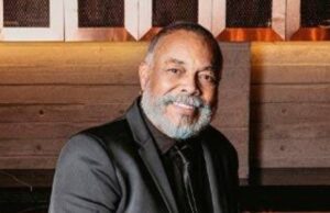 Francisco Céspedes ofrecerá un concierto íntimo en Escenario 360 junto a Badir