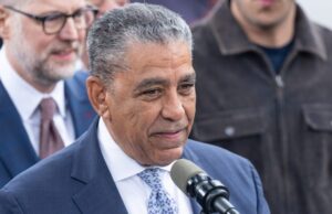 Espaillat reconoce derrota y ofrece respaldo a Darializa Ávila tras las primarias demócratas en Nueva York