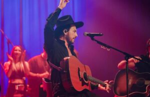 Beto Cuevas presentará por primera vez su espectáculo «Acústico» en Santiago