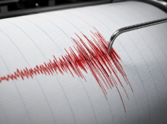 Fuerte terremoto de magnitud 7.4 sacude la frontera entre México y Guatemala