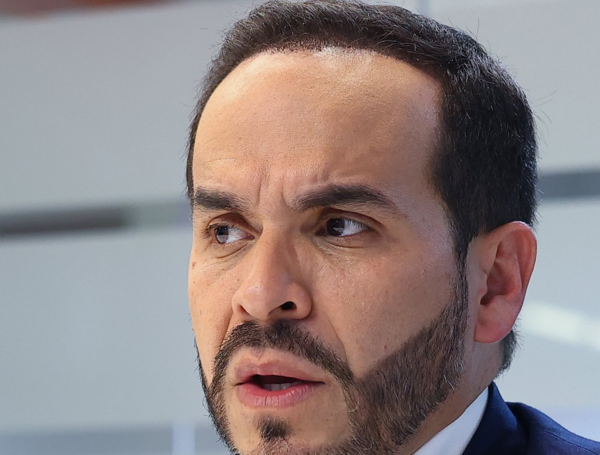 De la Espriella pide a Trump suspender temporalmente aranceles a productos colombianos