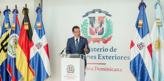 Ito Bisonó presenta los ejes que marcarán su gestión al frente de la Cancillería