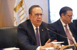Gobierno y banca evalúan impacto del conflicto en Oriente Medio sobre la economía dominicana