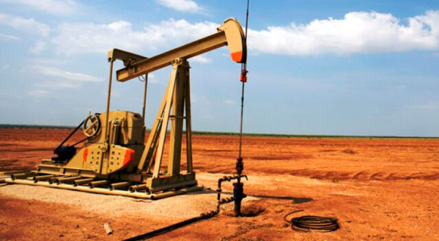Petróleo de Texas abre al alza ante tensión en el estrecho de Ormuz