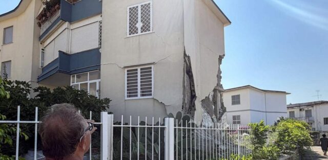 Italia registra sismo de magnitud 4.7 que deja 26 heridos y cientos de evacuados