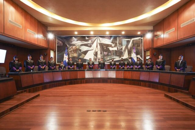 Jueces de la Suprema Corte abren vacantes tras desistir de evaluación del CNM