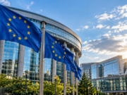 Unión Europea debate medidas ante altos precios de la energía y tensiones comerciales con China
